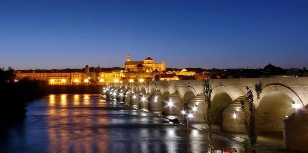 A 20 Metros De La Mezquita Catedral ,Apartamentos Turistico Cespedes 5 Córdoba Buitenkant foto