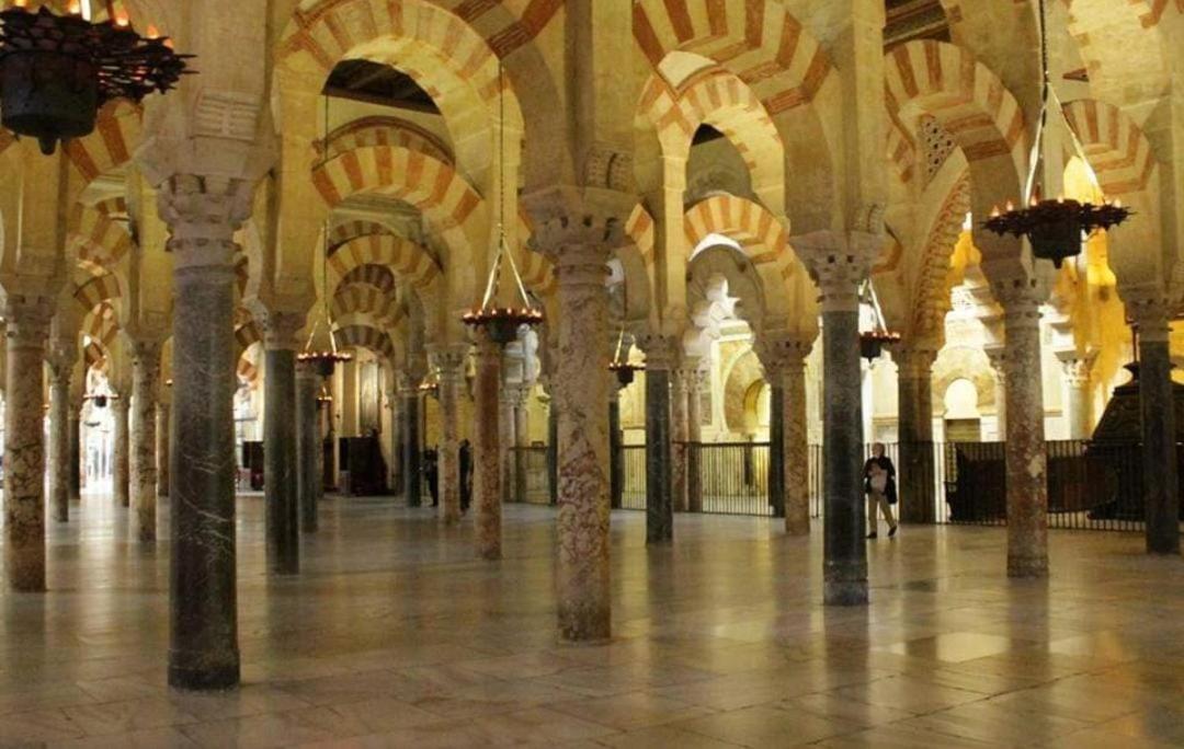 A 20 Metros De La Mezquita Catedral ,Apartamentos Turistico Cespedes 5 Córdoba Buitenkant foto